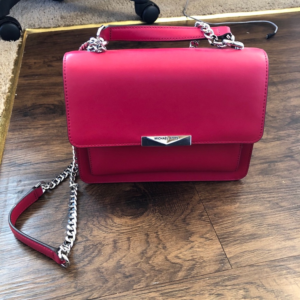 Micheal Kors Cross body